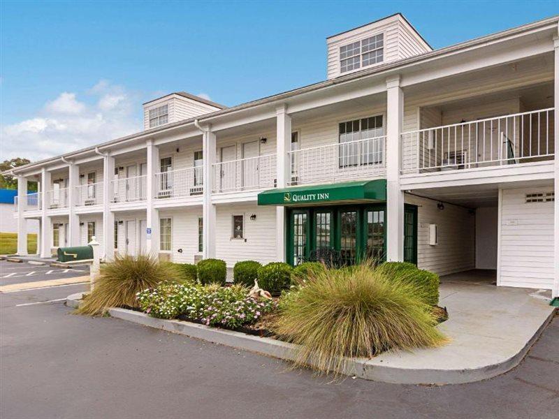 Quality Inn Thomaston Екстериор снимка