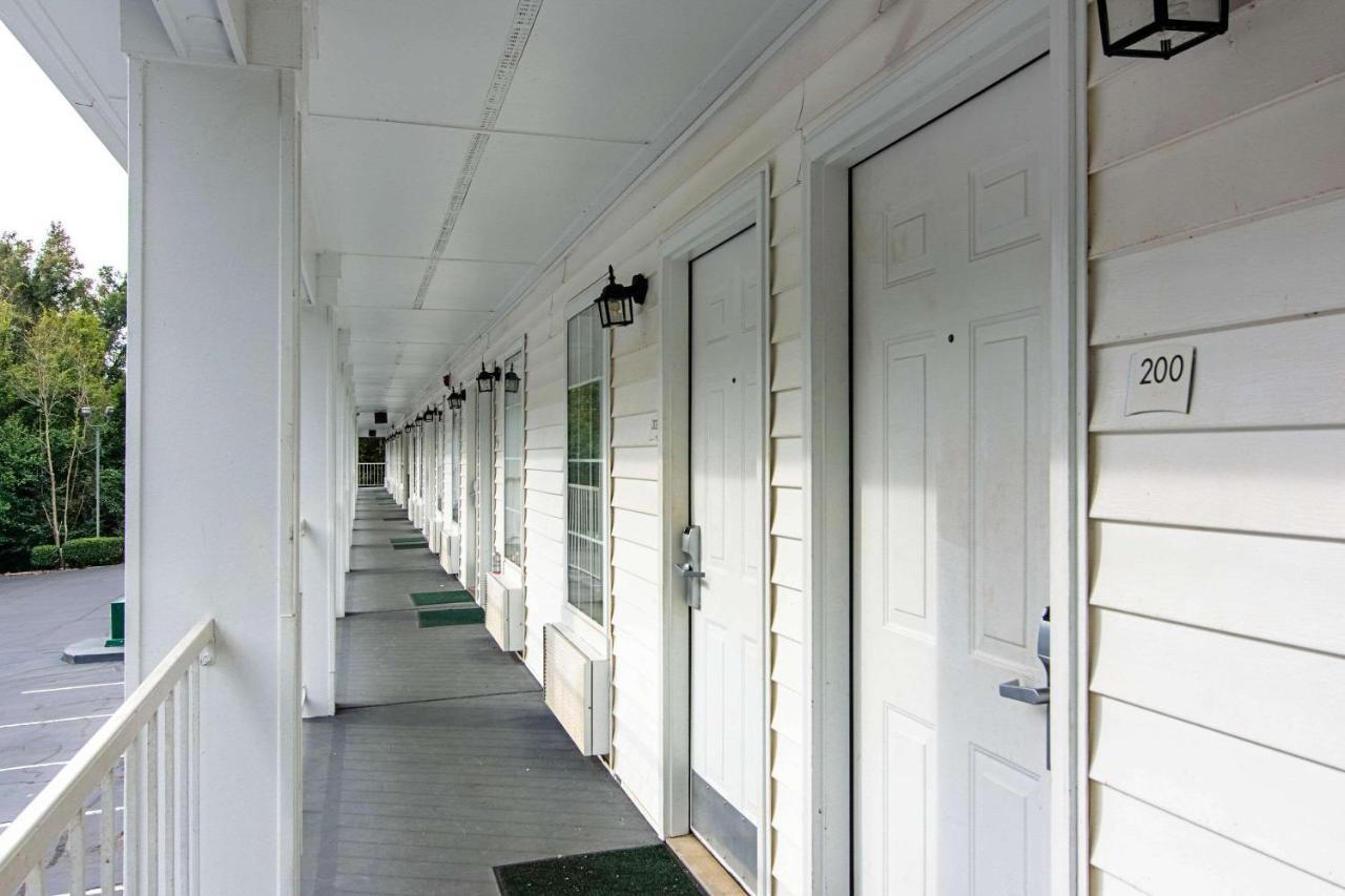 Quality Inn Thomaston Екстериор снимка