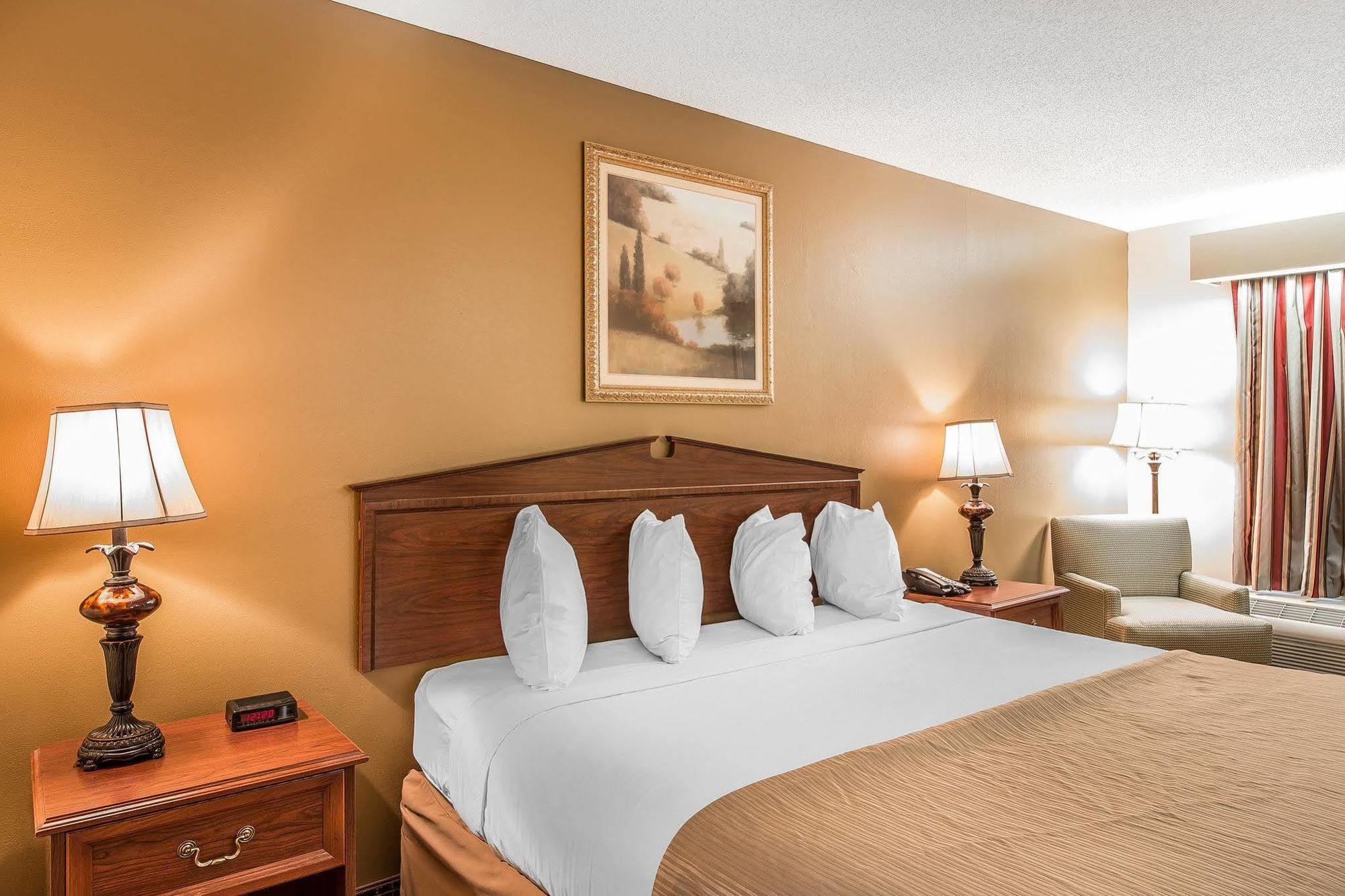 Quality Inn Thomaston Екстериор снимка